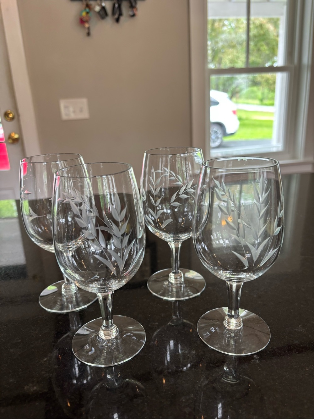 Etched Leaf Crystal Wine Glasses - Clear (Set of 4)